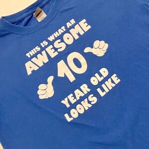 Kid’s blue 10 year birthday T-Shirt, size Medium